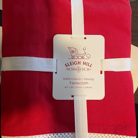 Cloth tablecloth - Picture 1 of 1